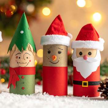 Weihnachtsfiguren aus Toilettenpapierrollen