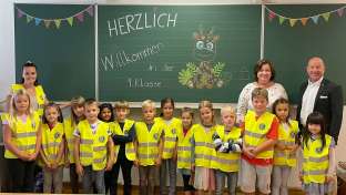 Einschulung_mit_Warnwesten